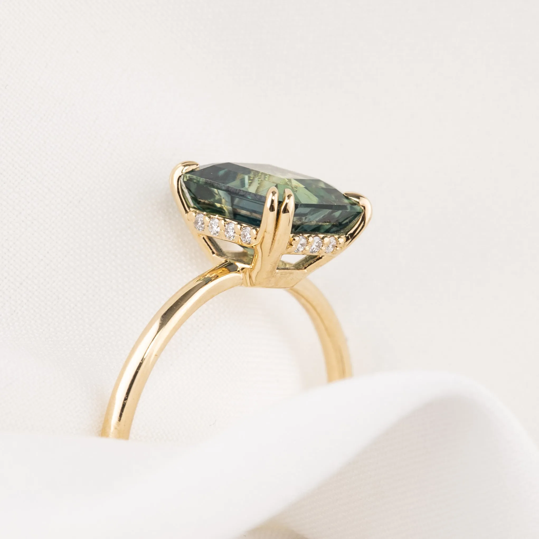 Athena Ring 3.36ct Parti Blue Green Madagascar Sapphire, 14k Yellow Gold (One of a kind)