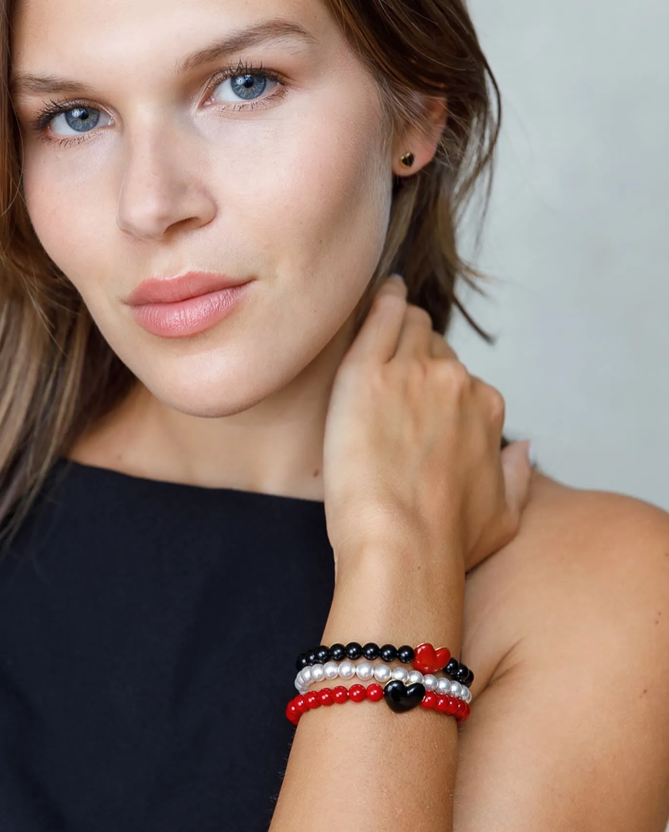 BLACK ONYX HEART BRACELET