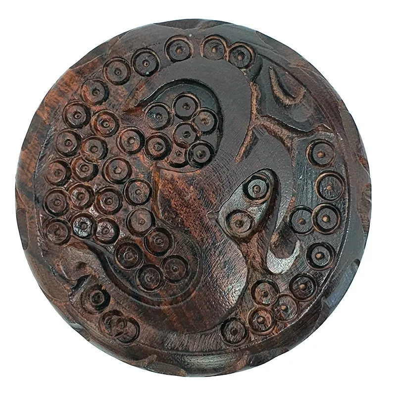 Carved wooden grinder 5 cm