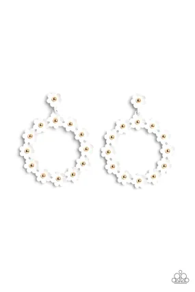 Daisy Meadows White-Earrings