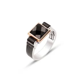 Facet Cut Black Zircon Stone with Onyx Cylinders Small Square Silver Men’s Ring Siding Black Pointed Pattern