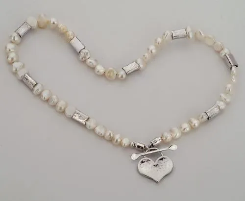 Jewel for woman, Pearls necklace with a sterling silver heart pendant