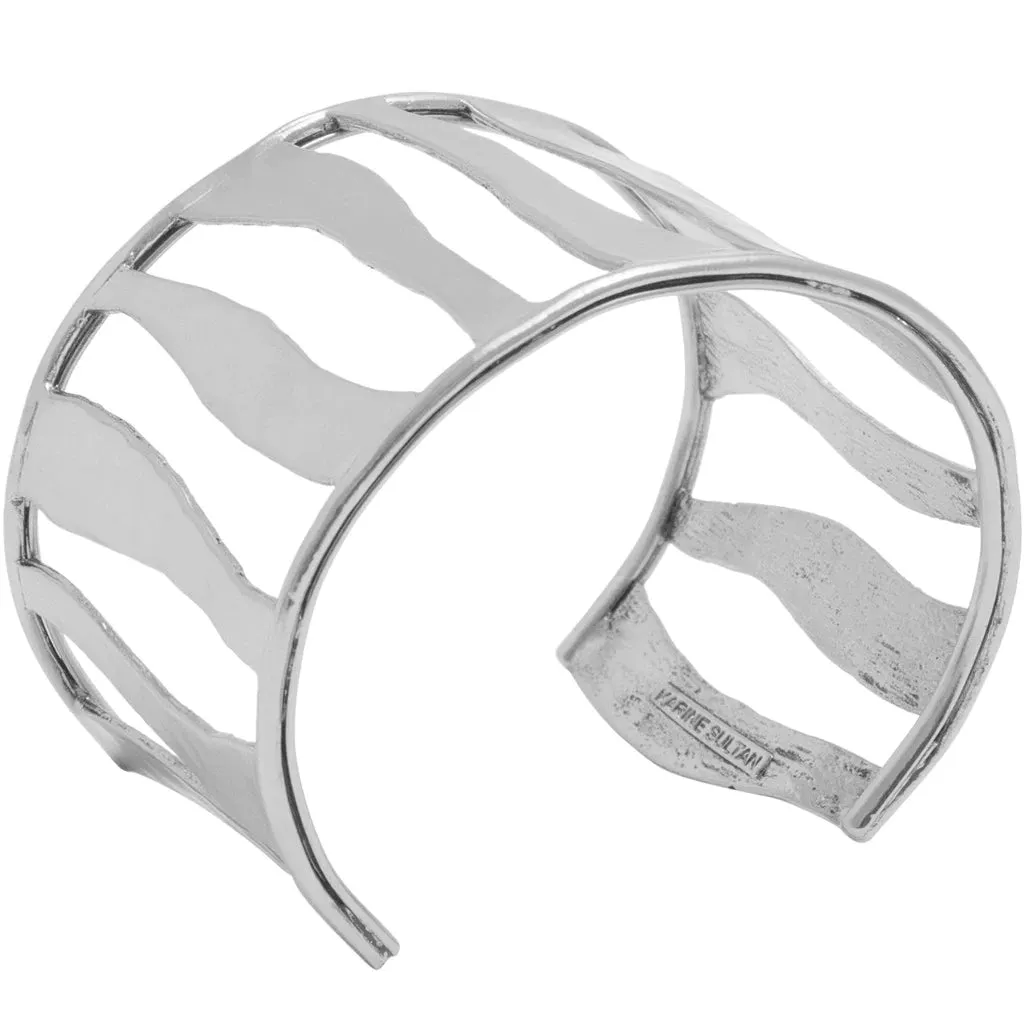 Wavy line cuff Bracelet